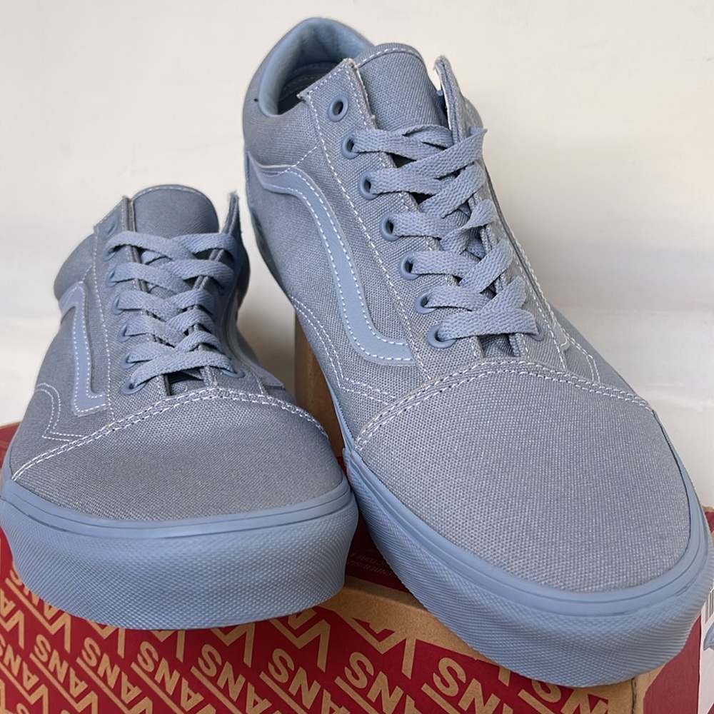 Vans WMNS Old Skool
Pastel Mono Dusty Blue
VN000CT8DSB
Sneakers - Picture 8 of 16